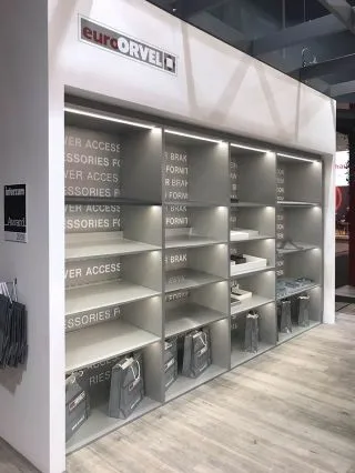 Interzum