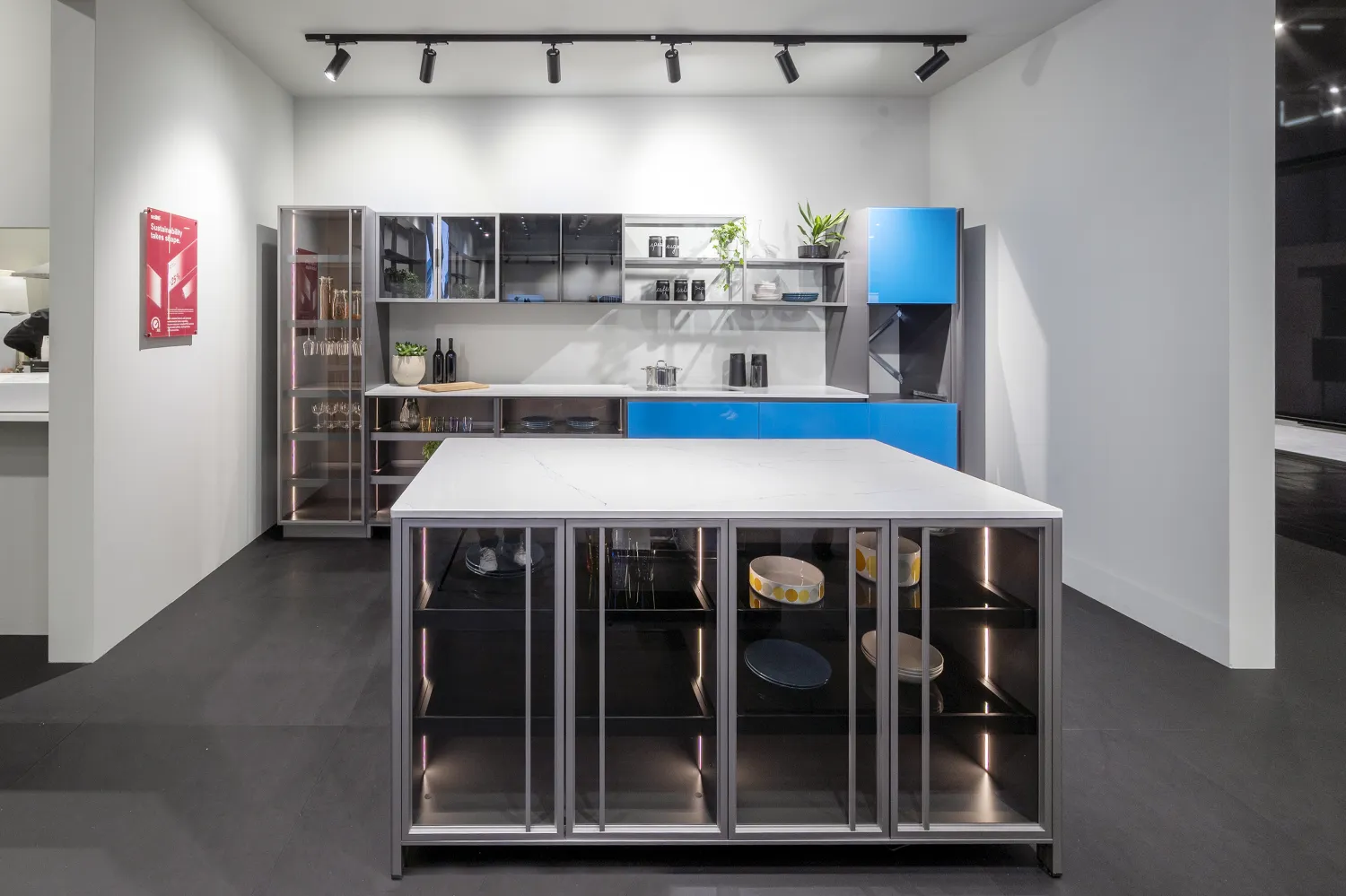 Interzum