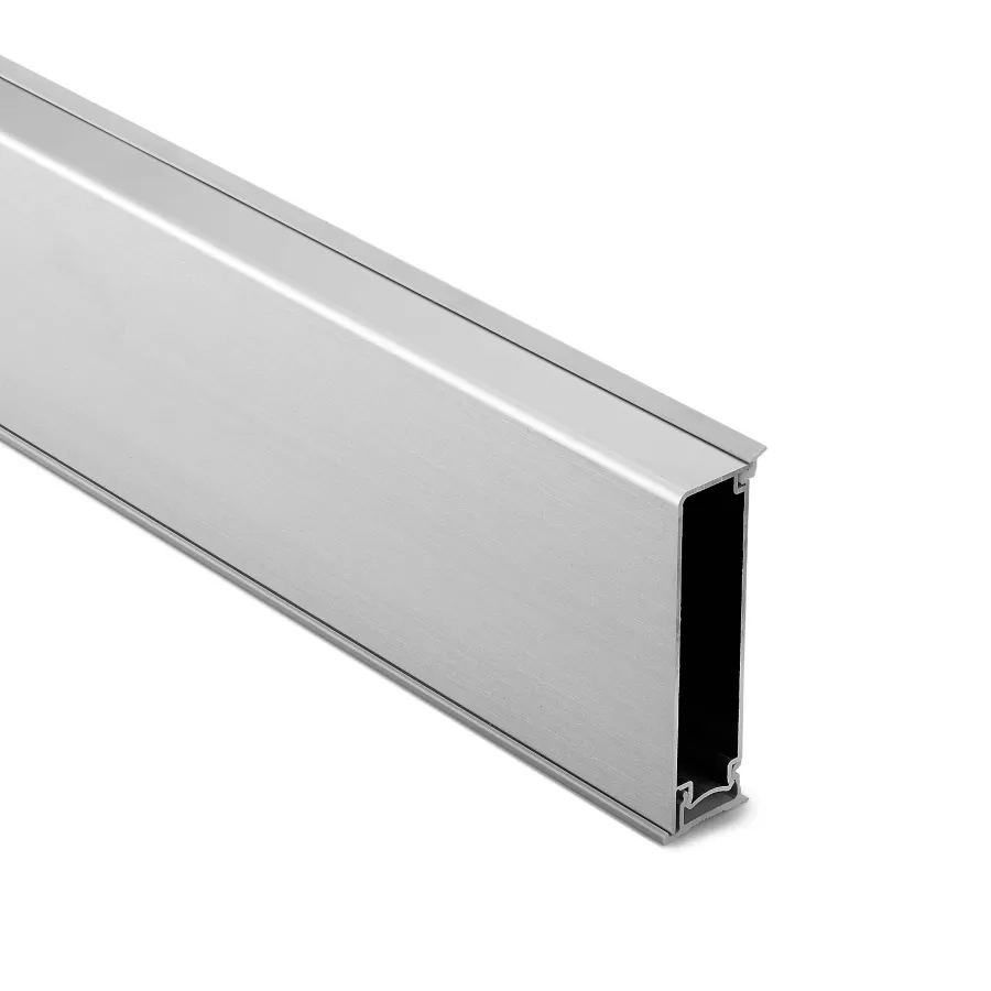 R3610/80 - Aluminium backsplash. 